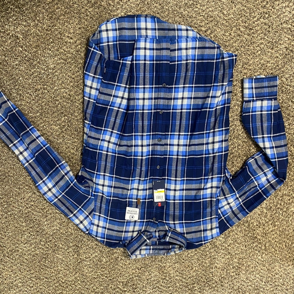 Izod Blue and White Plaid Casual Button Down Shirt
